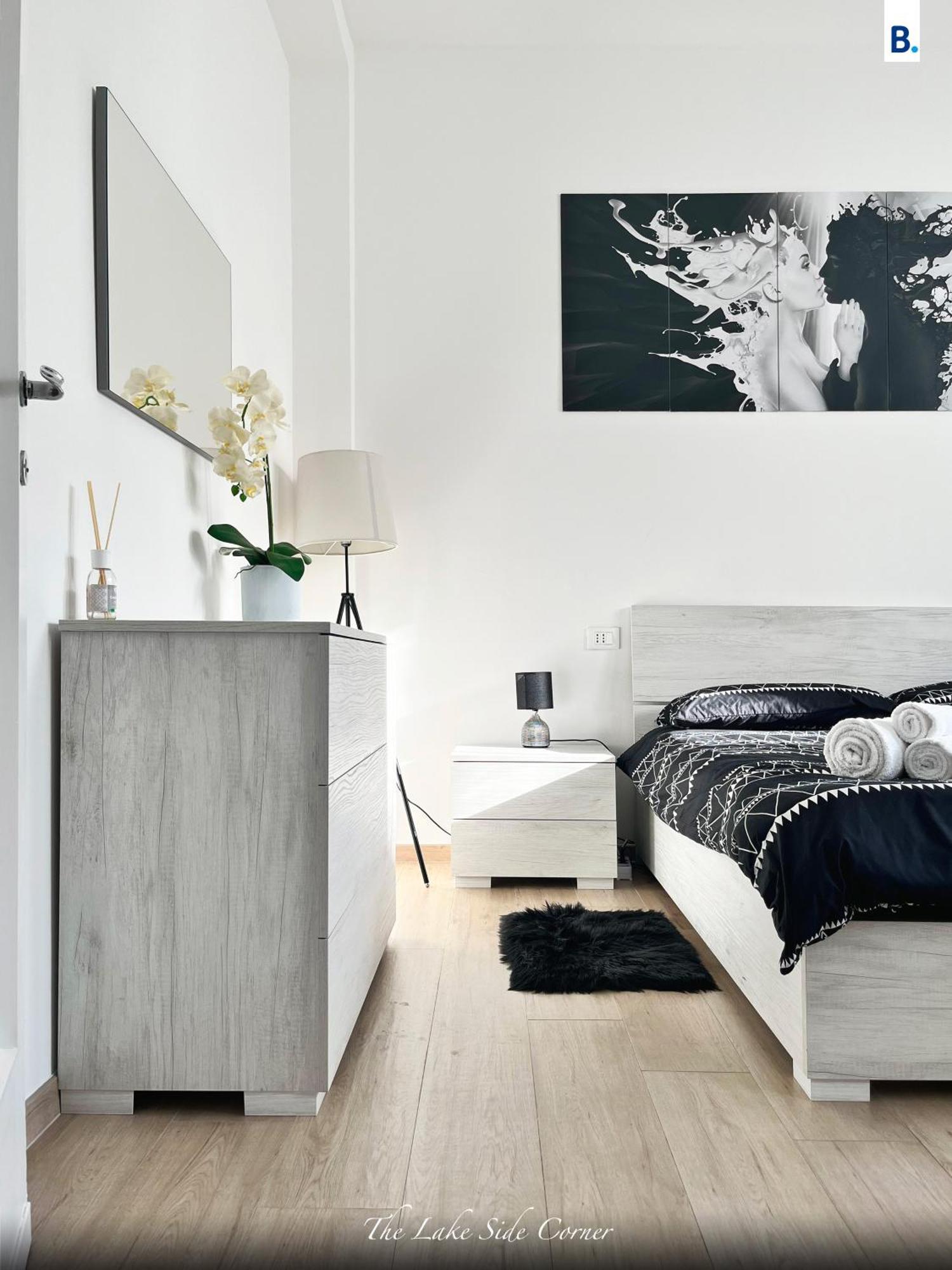 The Lake-Side Corner Apartment โกโม ภายนอก รูปภาพ